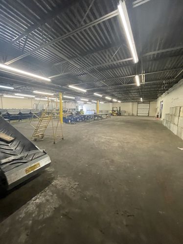 Stoller Building: 909-929 N. Coliseum Boulevard, Fort Wayne, IN 46805